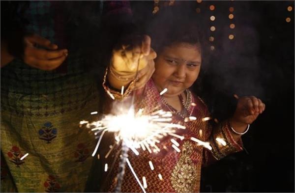 diwali  children  crackers  safety