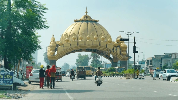 ਪਹਿਲੇ ਸਥਾਨ ''ਤੇ ਫਿਰ ਅੰਮ੍ਰਿਤਸਰ, AQI ਨੇ ਕੀਤਾ ਹੈਰਾਨ