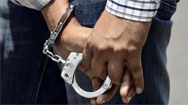 jharkhand  three criminals arrested after encounter with police