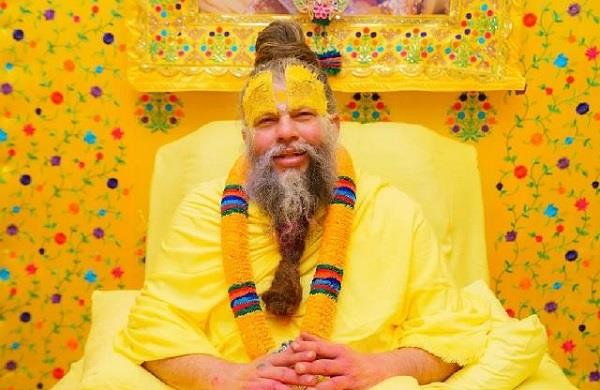 actor donate his kidney to premanand ji maharaj