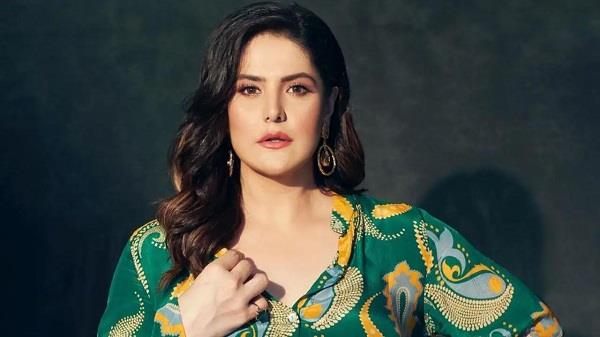 actress comments social media