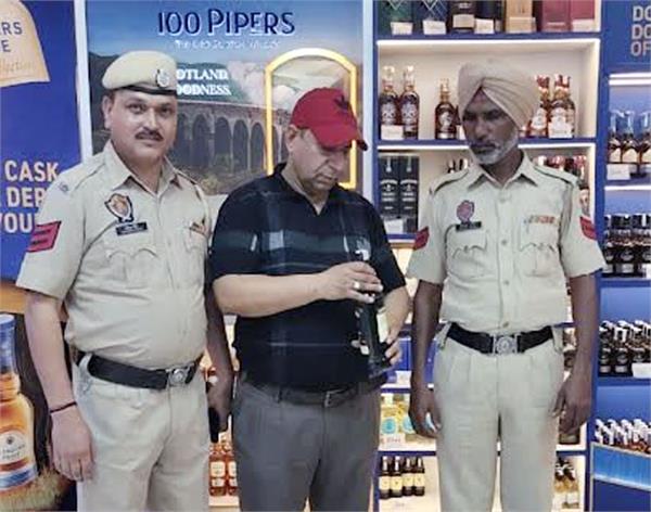 excise department conducts road checks to catch liquor coming from chandigarh