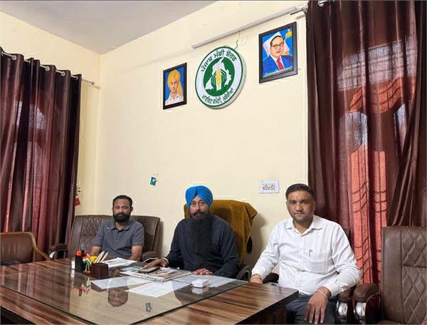 agent  s license suspended for filling wet paddy