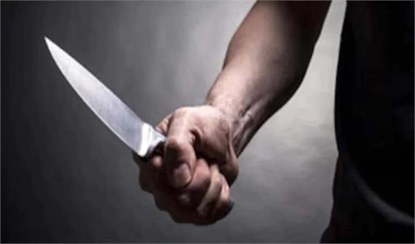 salesman stabbed to death in east delhi park