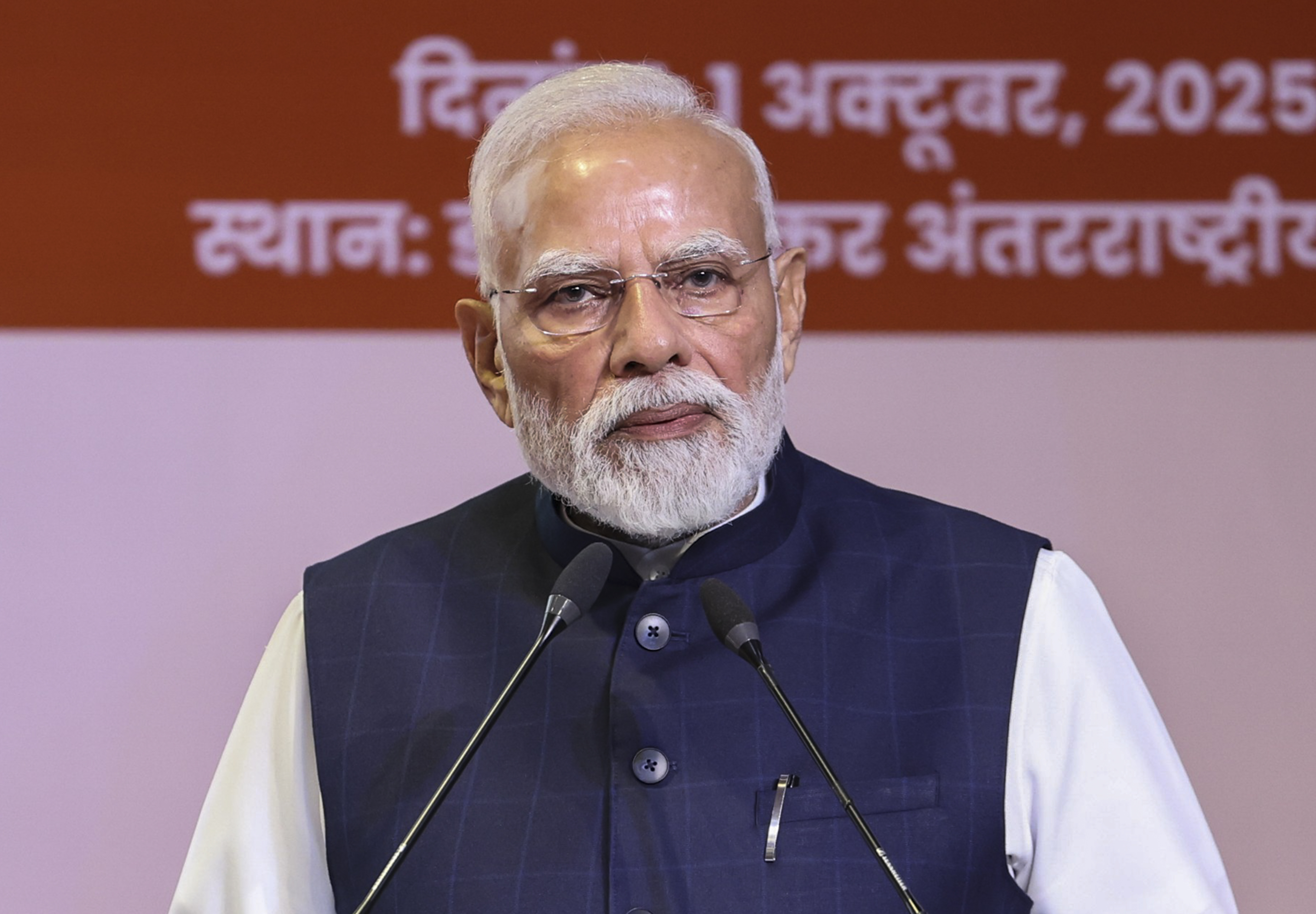 PM ਮੋਦੀ ਨੇ ਕੀਤੀ RSS ਦੀ ਪ੍ਰਸ਼ੰਸਾ, ਕਿਹਾ-ਚੁਣੌਤੀਆਂ ਦੇ ਬਾਵਜੂਦ ਮਜ਼ਬੂਤ ​​ਖੜ੍ਹਾ ਸੰਗਠਨ