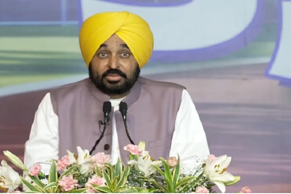 ਪੰਜਾਬ ਦੇ ਖਿਡਾਰੀਆਂ ਨੂੰ CM ਮਾਨ ਨੇ ਦਿੱਤਾ ਵੱਡਾ ਤੋਹਫ਼ਾ, ਨਾਲ ਹੀ ਕੀਤੇ ਵੱਡੇ ਐਲਾਨ (ਵੀਡੀਓ)