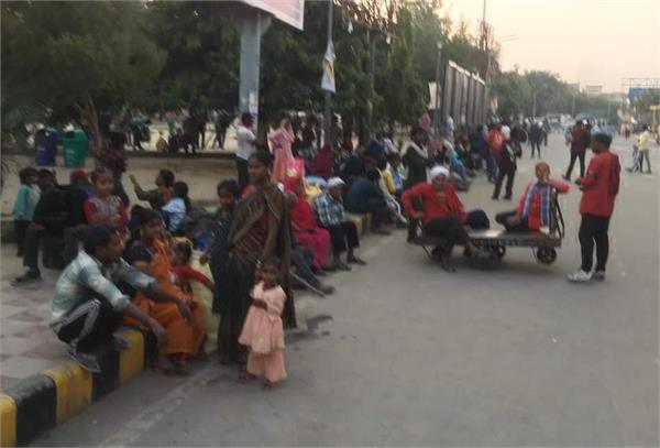 delays in trains are becoming a problem for people