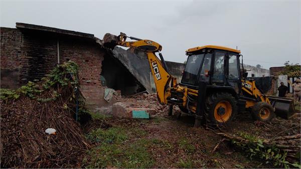 ditch machine runs on waqf board property captured by drug smuggler