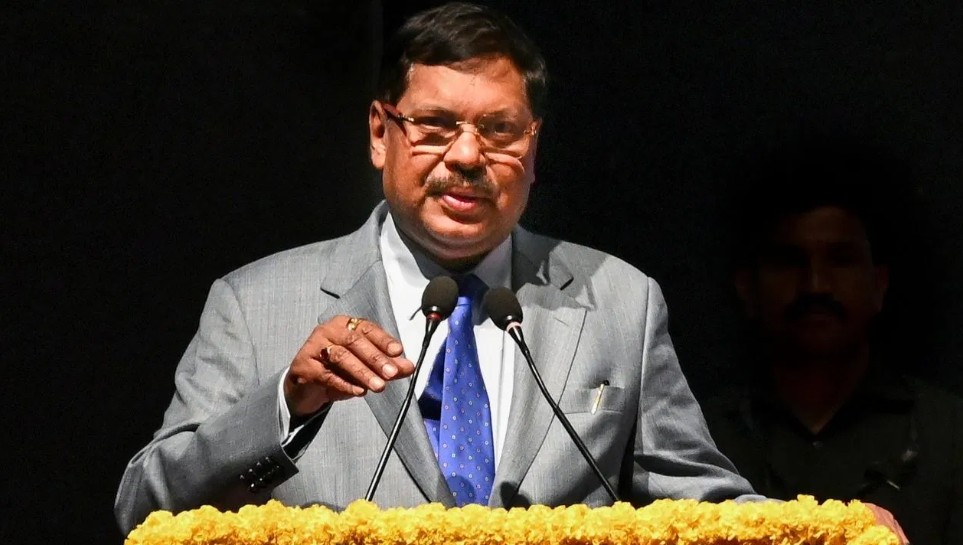 CJI ਵੱਲ ਜੁੱਤਾ ਸੁੱਟਣ ਦੀ ਕੋਸ਼ਿਸ਼: SC ਨੇ ਵਕੀਲ ਖਿਲਾਫ ਮਾਣਹਾਨੀ ਦੀ ਕਾਰਵਾਈ ਕਰਨ ਤੋਂ ਕੀਤਾ ਇਨਕਾਰ