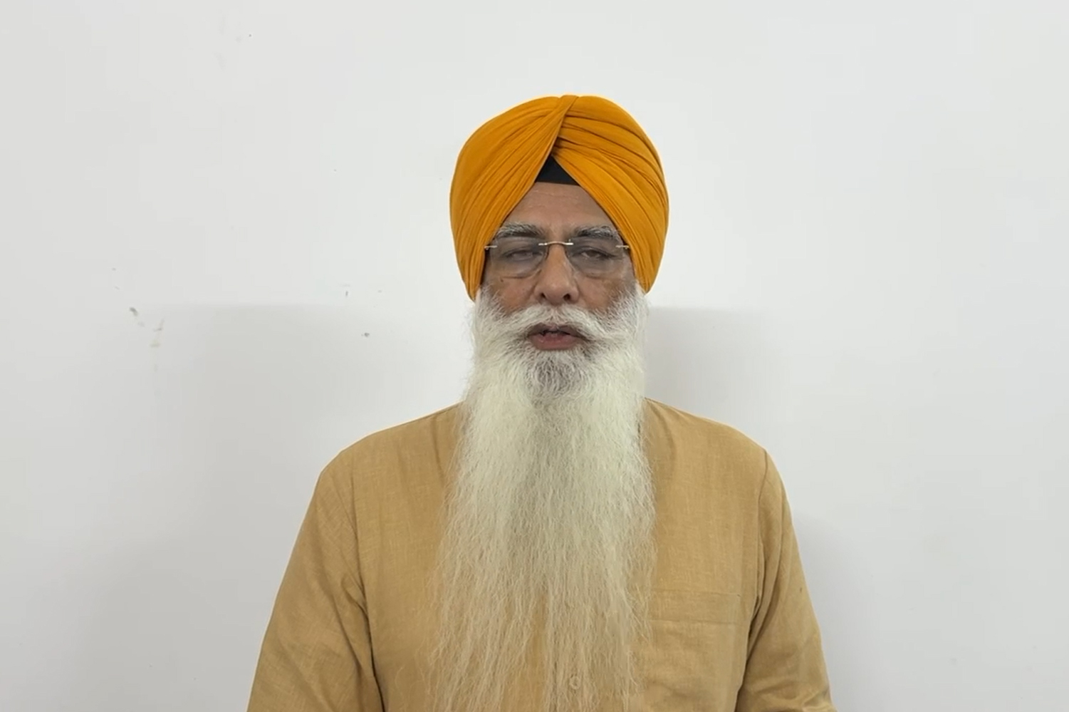 ਅਮਰੀਕਾ ਫੌਜ ’ਚ ਦਾੜ੍ਹੀ ਰੱਖਣ ’ਤੇ ਪਾਬੰਦੀ ਲਗਾਉਣਾ ਸਿੱਖਾਂ ਲਈ ਚਿੰਤਾਜਨਕ: ਗੁਰਚਰਨ ਸਿੰਘ ਗਰੇਵਾਲ