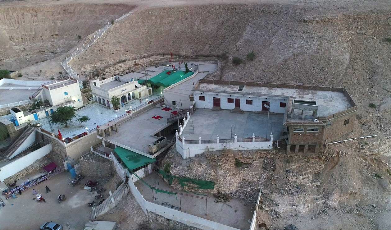 ਪਾਕਿ ਨੇ ਪਵਿੱਤਰ ਹਿੰਦੂ ਕਾਲਕਾ ਦੇਵੀ ਮੰਦਿਰ ਕੋਲ ਮਾਈਨਿੰਗ ’ਤੇ ਲਾਈ ਸਥਾਈ ਰੋਕ