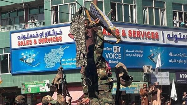 taliban fighters took even the pants of pakistani soldiers