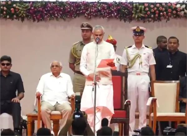 new cabinet formed in gujarat  25 ministers sworn in