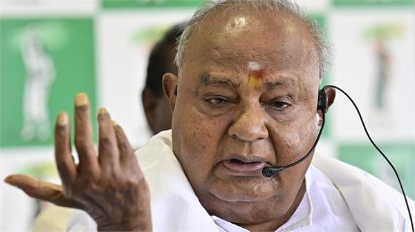 former prime minister deve gowda  s condition stable
