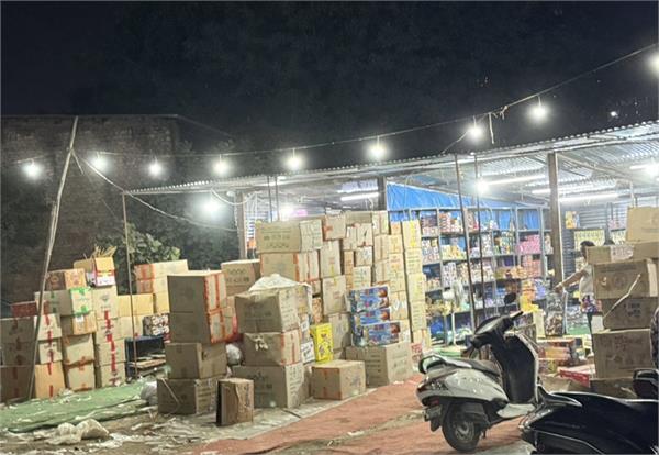 jalandhar firecracker market in recession  huge stock left