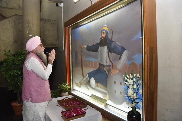 speaker pays tribute to great warrior baba banda singh bahadur
