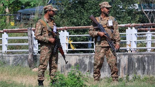 security beefed up in pakistan  s peshawar ahead of diwali