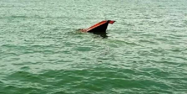 boat overturned