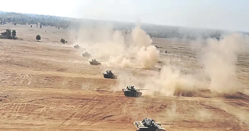 25 ਹਜ਼ਾਰ ਜਵਾਨਾਂ ਨਾਲ ਭਾਰਤ ਦਾ ''ਤ੍ਰਿਸ਼ੂਲ'' ਜੰਗੀ ਅਭਿਆਸ, ਉੱਡੀ ਪਾਕਿਸਤਾਨ ਦੀ ਨੀਂਦ