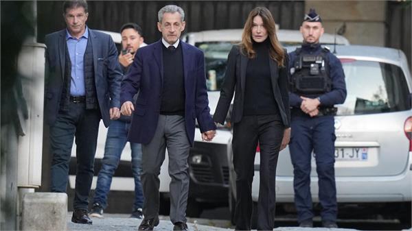 former french president sarkozy arrives at paris prison