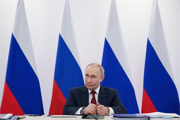ukraine  eu accuse putin of obstructing peace