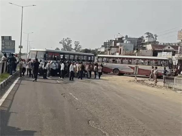 government buses jammed in jalandhar