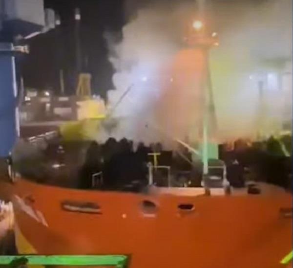 oil tanker explosion at indonesian shipyard