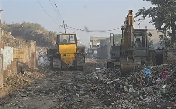 case filed in ngt against dumping garbage at waryana dump site