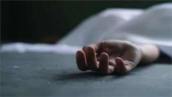 bank manager found dead in the toilet
