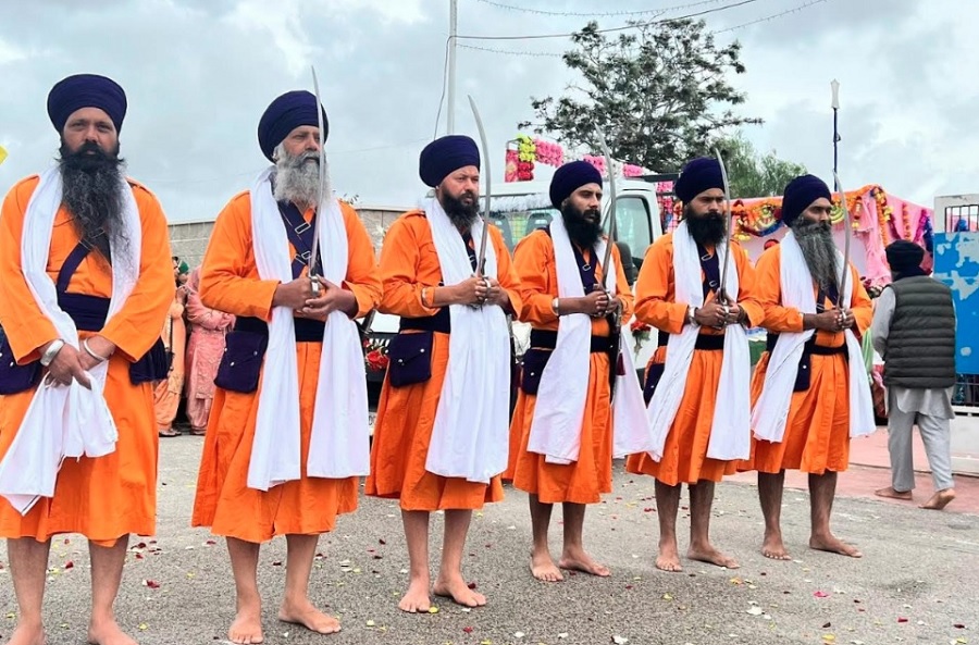 ਇਟਲੀ ''ਚ ਜੈਕਾਰਿਆਂ ਦੀ ਗੂੰਜ ''ਚ ਸਜਾਇਆ ਗਿਆ ਅਲੌਕਿਕ ਨਗਰ ਕੀਰਤਨ