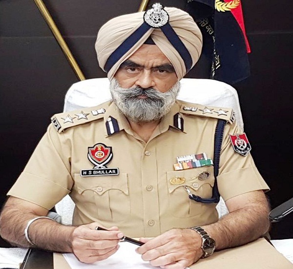 DIG ਹਰਚਰਨ ਸਿੰਘ ਭੁੱਲਰ ਖ਼ਿਲਾਫ਼ ਸਮਰਾਲਾ ''ਚ FIR ਦਰਜ, ਵੱਧਦੀਆਂ ਜਾ ਰਹੀਆਂ ਮੁਸ਼ਕਲਾਂ