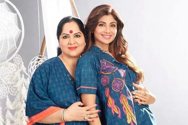 shilpa shetty s mother sunanda shetty hospitalized