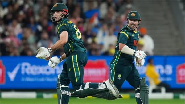 australia beat india by 4 wickets