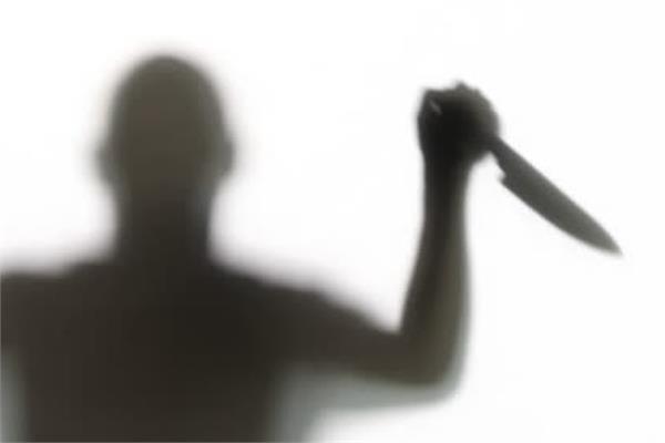 man stabbing 22 year old man over loan repayment of rs 5 000