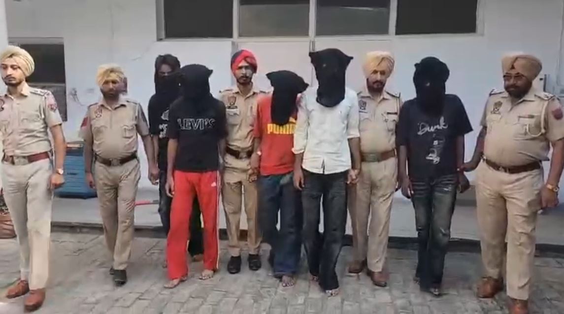 ਫ਼ਰੀਦਕੋਟ ਪੁਲਸ ਵੱਲੋਂ ਲੁੱਟਾਂ ਖੋਹਾਂ ਕਰਨ ਵਾਲੇ ਮੁਲਜ਼ਮਾਂ ਦਾ ਪਰਦਾਫ਼ਾਸ਼