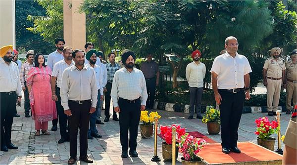 aditya uppal takes over as deputy commissioner gurdaspur