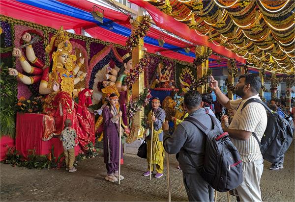 navratri  mata vaishno devi  devotees