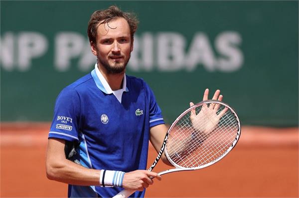 medvedev in shanghai masters semifinals