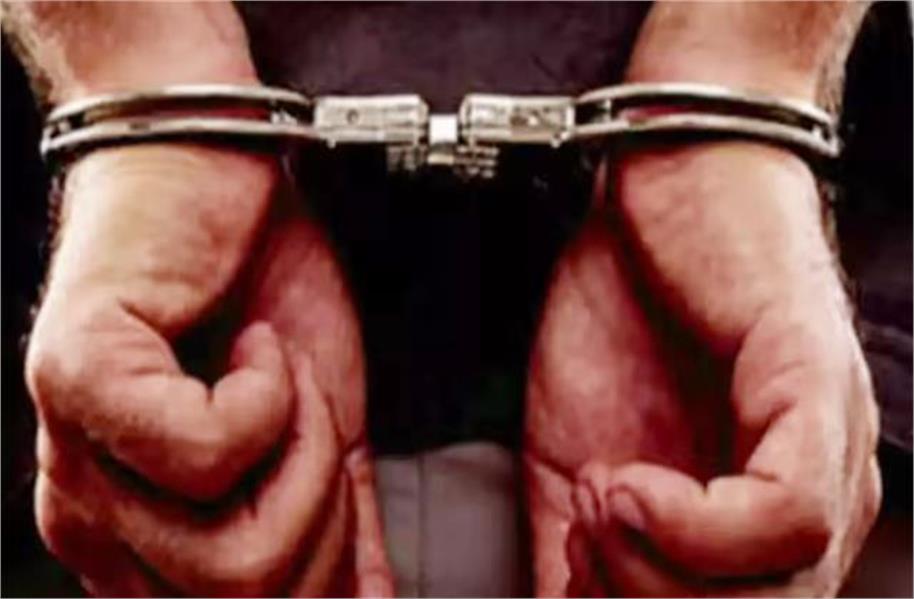 ਪਤੀ ਬਣਿਆ ਹੈਵਾਨ ! ਪਤਨੀ 'ਤੇ ਚਾਕੂ ਨਾਲ ਵਾਰ ਕੀਤਾ, ਗ੍ਰਿਫ਼ਤਾਰ