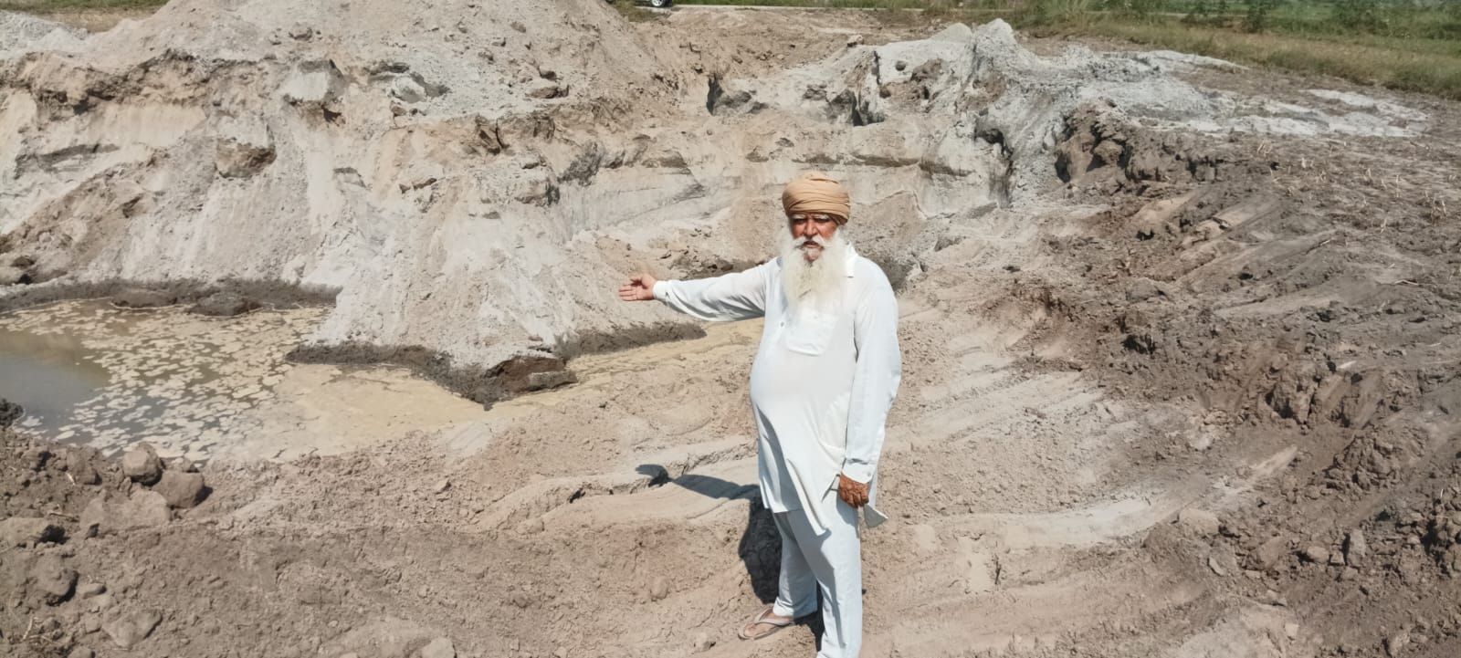 ਕੂੰਮਕਲਾਂ ਥਾਣਾ ਅਧੀਨ ਆਉਂਦੇ ਪਿੰਡਾਂ ’ਚ ਰੇਤ ਮਾਫ਼ੀਆ ਸਰਗਰਮ, ਇੰਝ ਹੁੰਦਾ ਪੂਰਾ ਖੇਡ