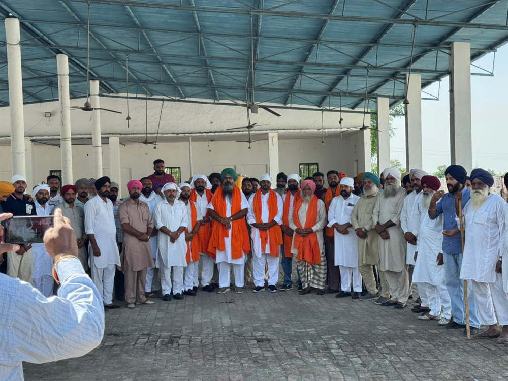 ''ਦੀ ਧਨੋਲਾ ਕੋਆਪਰੇਟਿਵ ਸੋਸਾਇਟੀ'' ਦੇ ਪ੍ਰਧਾਨ ਦੀ ਚੋਣ : ਨਿਰਮਲ ਸਿੰਘ ਢਿੱਲੋਂ ਬਣੇ ਨਵੇਂ ਪ੍ਰਧਾਨ