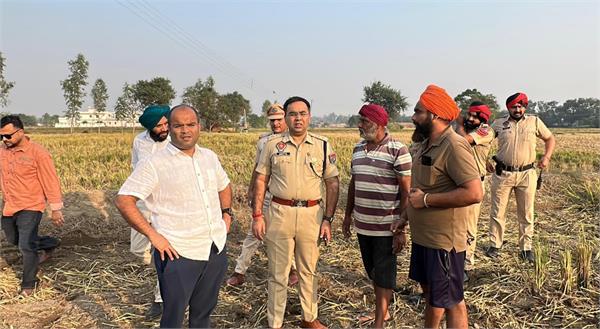 dc and ssp extinguished the fire caused by crop residue in villages