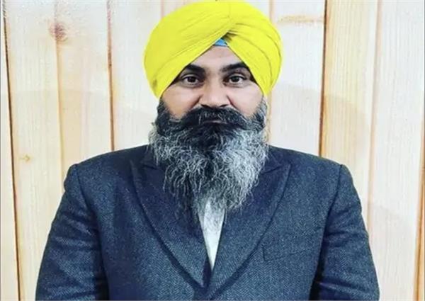 baldev singh madiya leaves aam aadmi party and joins bjp
