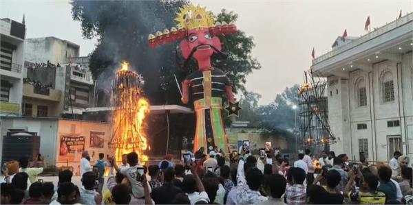 dussehra celebrated with pomp and show at ramlila ground