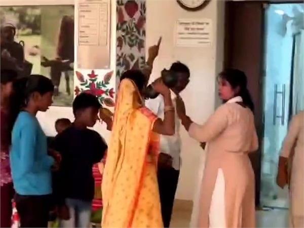 woman attempts suicide in front of deputy commissioner