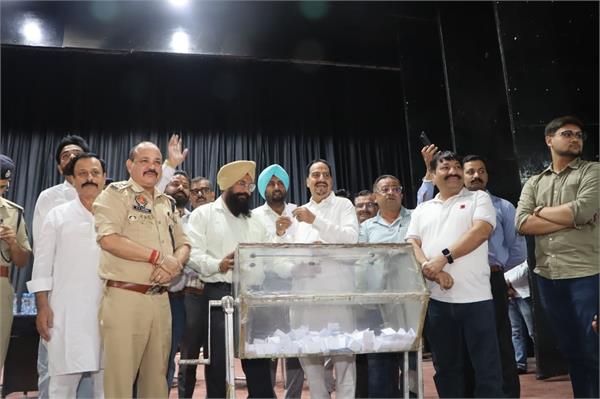 20 applications selected for firecracker license