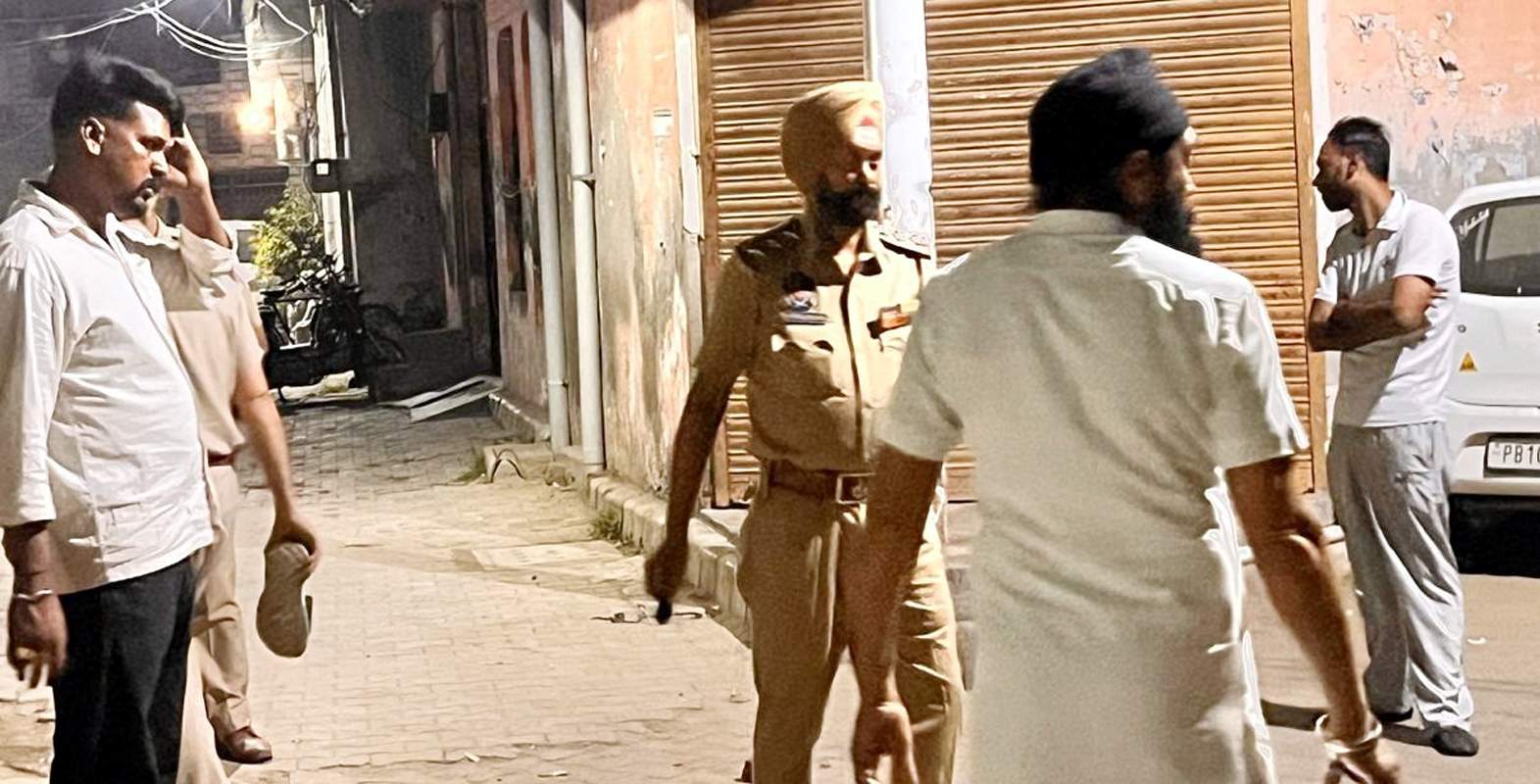 ਨੌਜਵਾਨਾਂ ਦੀ ਹੁੱਕਾ ਵੀਡੀਓ ਬਣਾਈ, ਵਾਇਰਲ ਹੋਣ ’ਤੇ ਹੋਇਆ ਹੰਗਾਮਾ; ਚੱਲੀਆਂ ਗੋਲੀਆਂ