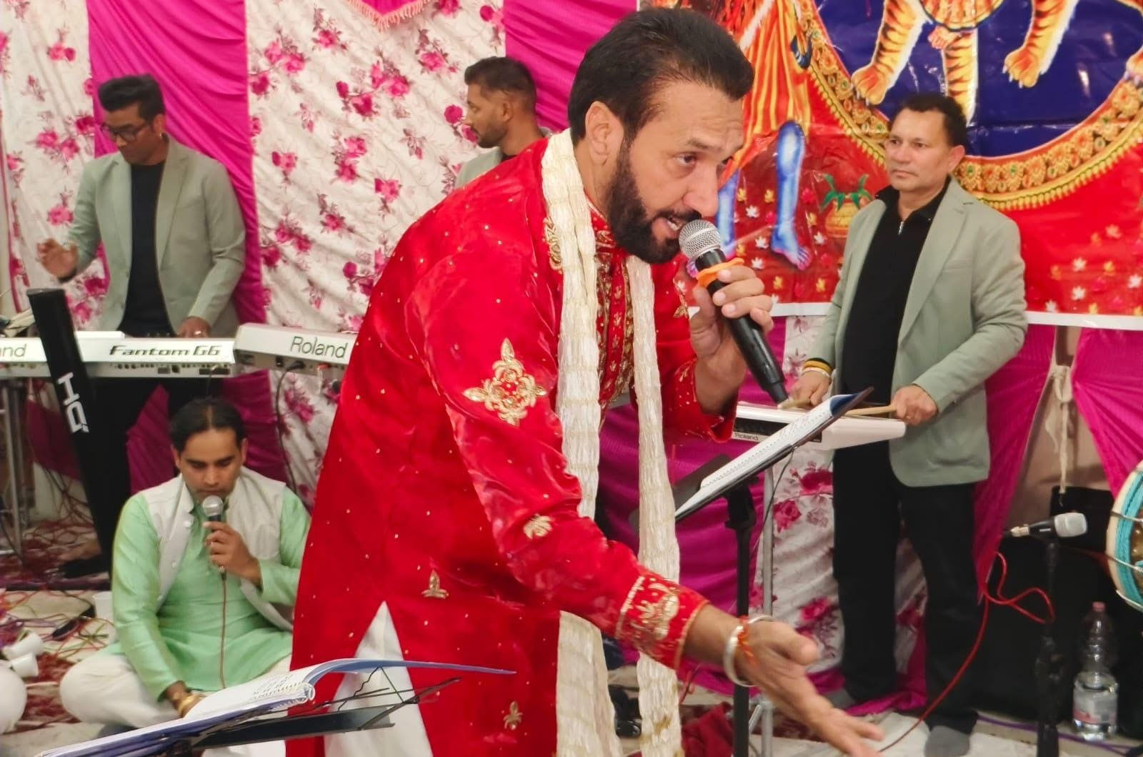 ਇਟਲੀ : ਬੋਰਗੋਨੋਵੋ ਵਿਖੇ 9ਵੇਂ ਭਗਵਤੀ ਜਾਗਰਣ ਦਾ ਆਯੋਜਨ, ਗਾਇਕ ਸਤਵਿੰਦਰ ਬੁੱਗਾ ਨੇ ਲਵਾਈ ਹਾਜ਼ਰੀ