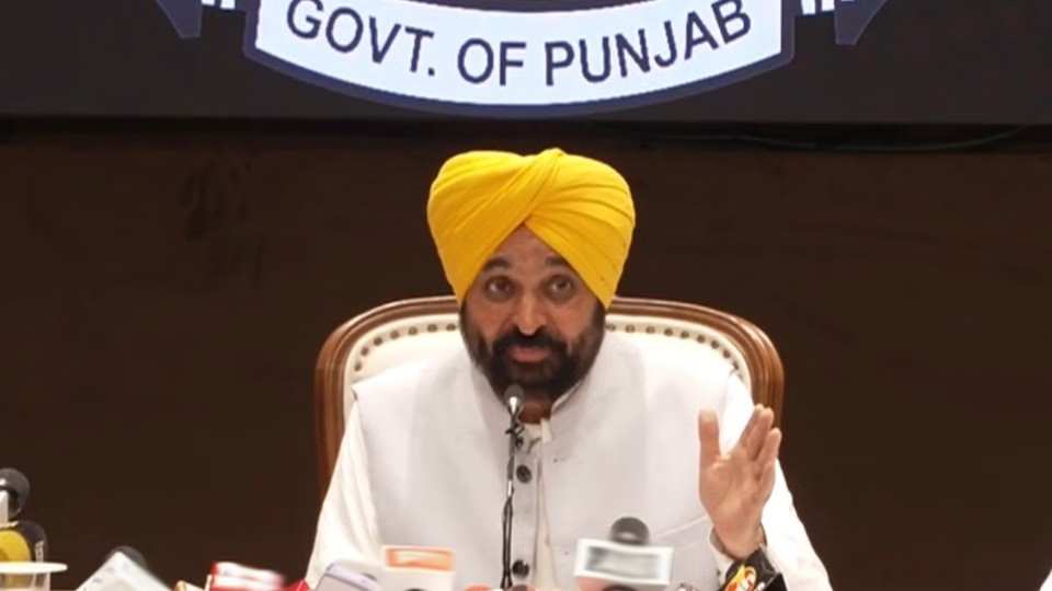 DIG ਭੁੱਲਰ ਦੀ ਗ੍ਰਿਫਤਾਰੀ ਮਾਮਲੇ 'ਚ CM ਮਾਨ ਦਾ ਪਹਿਲਾ ਬਿਆਨ, ਕਰ'ਤੀ ਵੱਡੀ ਕਾਰਵਾਈ