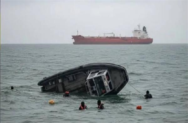 major accident  3 indians die  5 missing after boat capsizes in the sea
